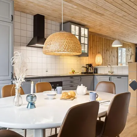 別荘 Gudrund - 250m From The Sea By Interhome Bøtø By