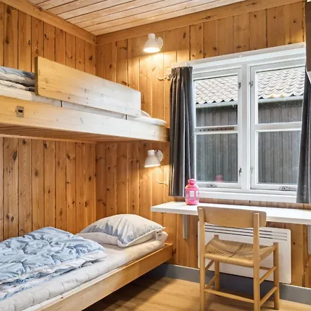 Holiday home Gudrund - 250m From The Sea By Interhome *